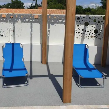 Maison Avec Piscine, Proche - - Fr-1-22-383