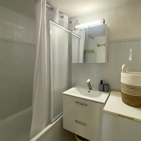 Maison Avec Piscine, Proche - La Tranche-sur-mer - Fr-1-22-383 度假居