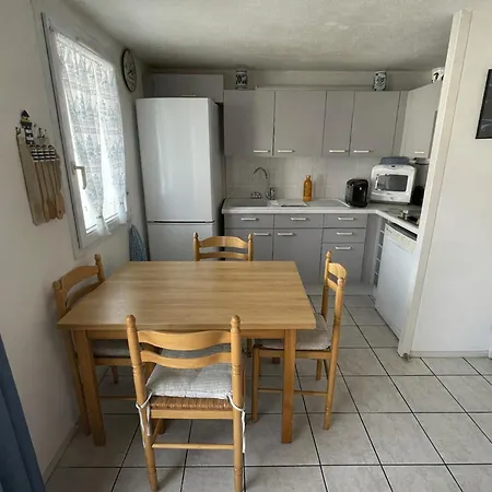 Ferienhaus Maison Avec Piscine, Proche - - Fr-1-22-383 *