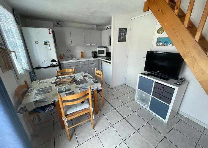 Ferienhaus Maison Avec Piscine, Proche - - Fr-1-22-383 *