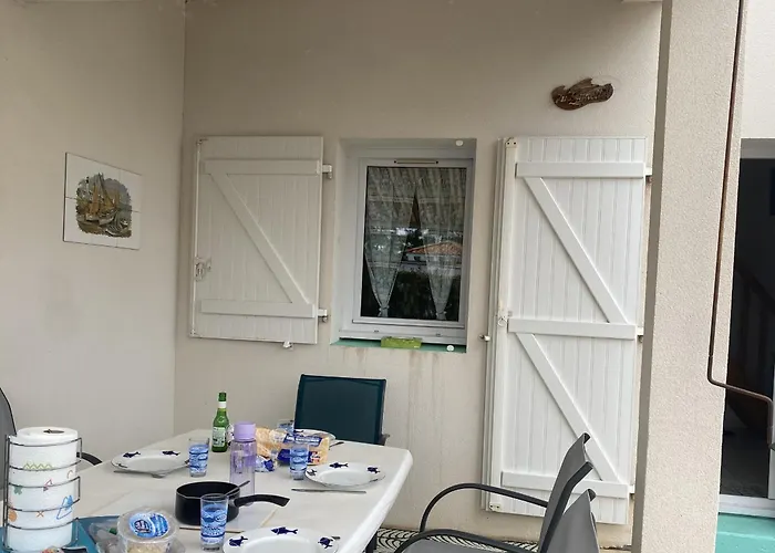 Ferienhaus Maison Avec Piscine, Proche - - Fr-1-22-383 *